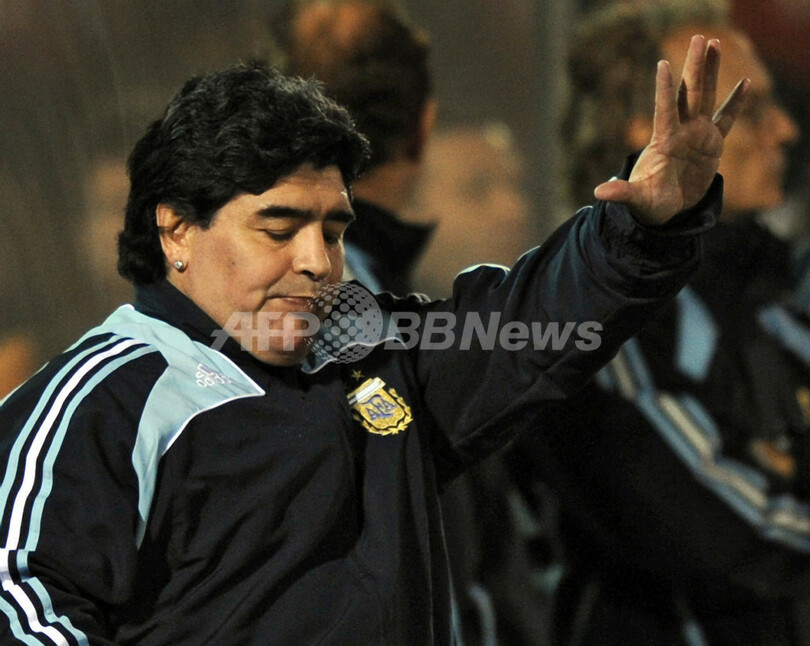 W杯出場の瀬戸際に追い込まれたマラドーナ監督