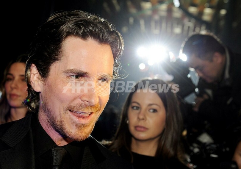 C・ベイル、軟禁中の人権活動家に面会求め殴られる 中国