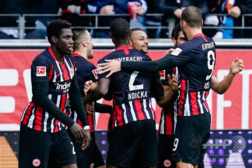 バイエルンが5失点、10年ぶり大敗に指揮官が進退問題認める