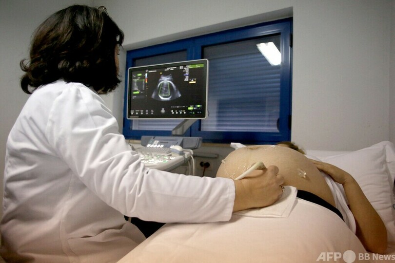 「大黒柱」の男の子を…深刻化する女児の中絶 アルバニア