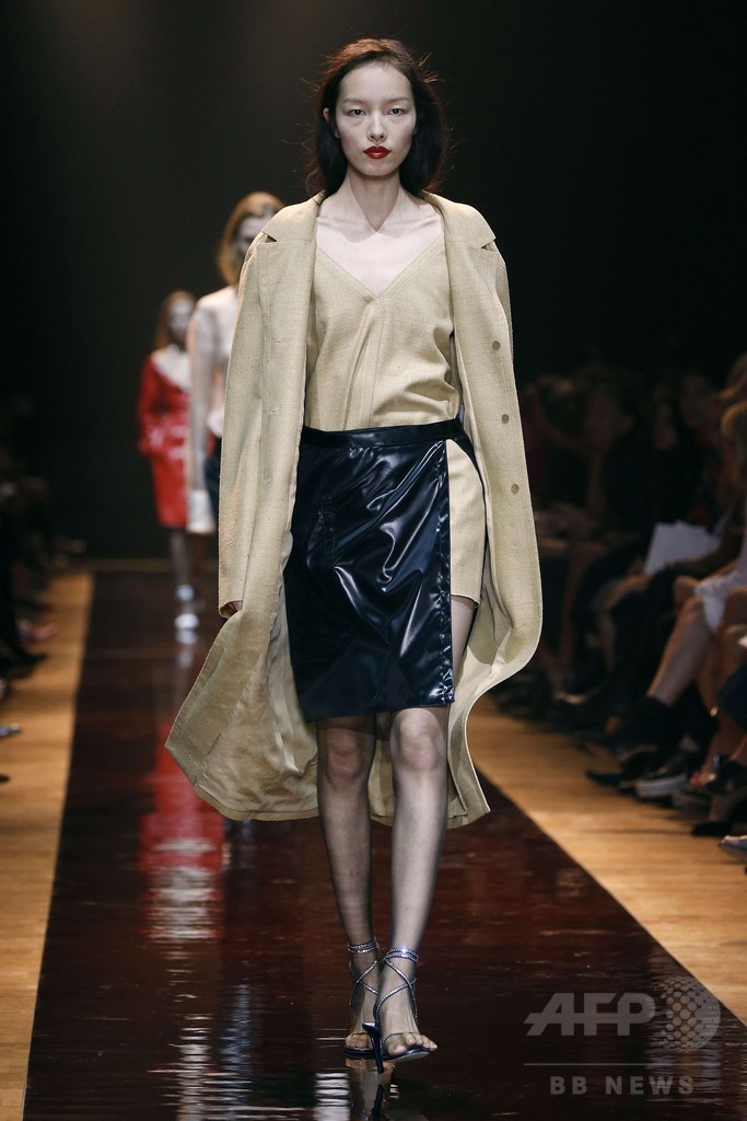 「ニナ リッチ」16年春夏コレクション