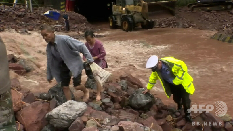 大雨により各所で山崩れが発生、6人死亡、行方不明1人 中国・湖南省