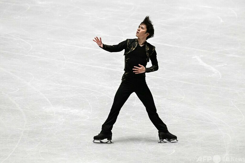 宇野がNHK杯優勝、約3年ぶりVに「トップに戻ってこられた」