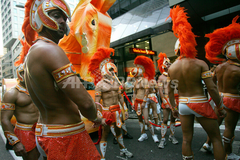 世界最大級の名物ゲイ・パレードがシドニーで開催中 - オーストラリア