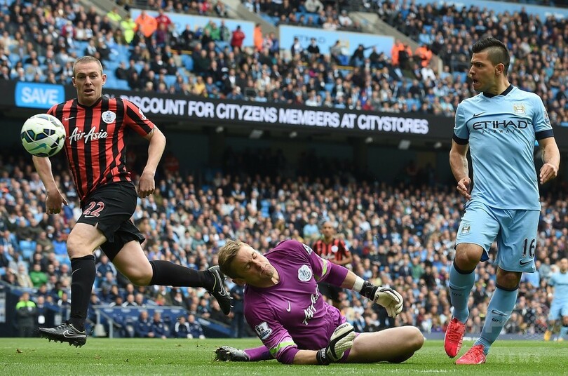 マンC、アグエロのハットトリックでQPRの降格決める