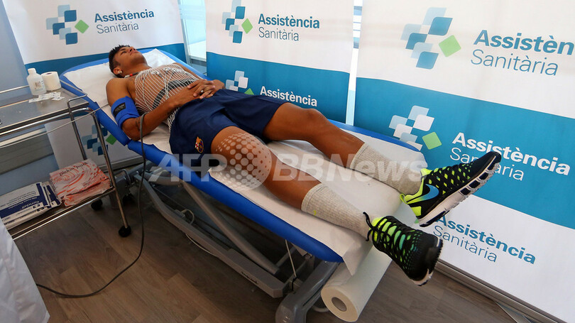 ネイマールがFCバルセロナと5年契約