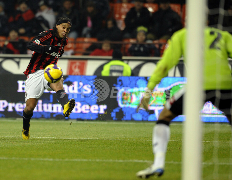 ミラン ベッカムが観戦する中ウディネーゼに快勝