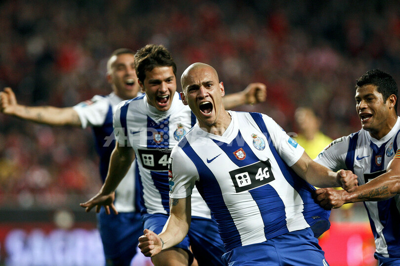 FCポルト、ベンフィカとの天王山を制し単独首位に