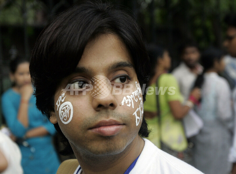 インド初の全国規模のゲイ・パレード、3都市で