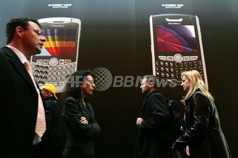 カナダRIM、最新版スマートフォン「ブラックベリー・ボールド」発表