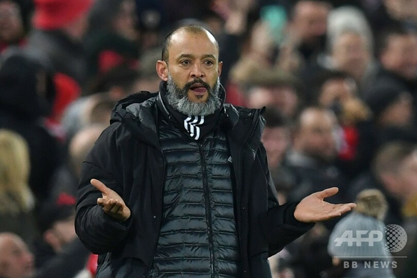 リバプールが勝利で「見事な」1年終える、ウルブスはVARに不満