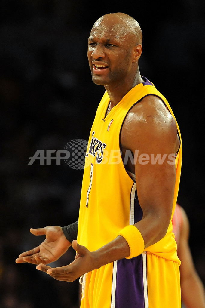 コービー40得点 レイカーズ1勝1敗の五分に戻す、NBAプレーオフ