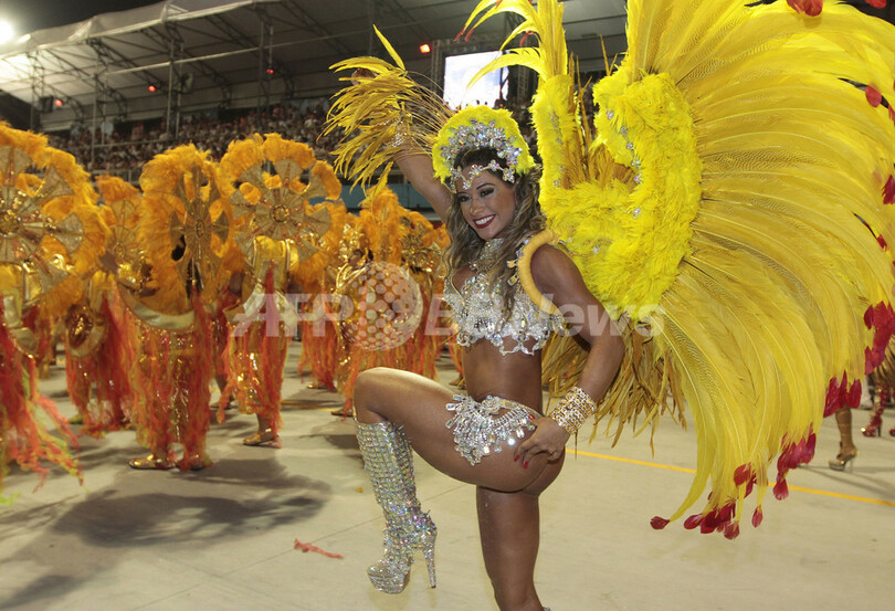 サンパウロのカーニバル、華やかに開幕