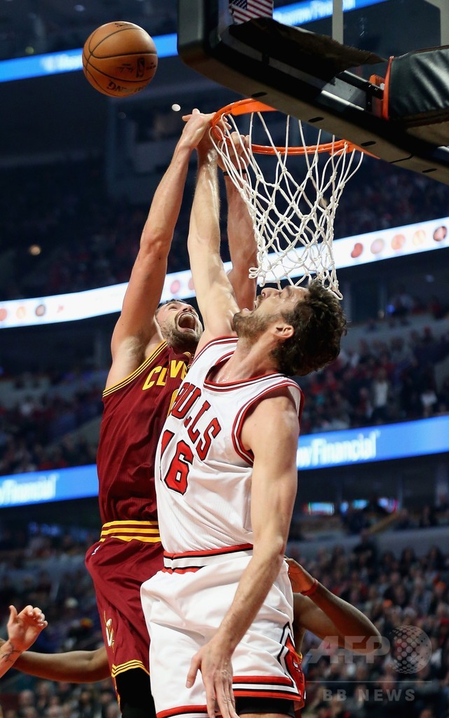 キャバリアーズ、ジェームズの活躍でブルズとのOT制す