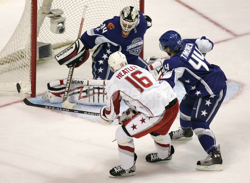 ＜06-07NHL 第55回オールスター・ゲーム＞ウェスタン・カンファレンス 12得点を挙げてイースタン・カンファレンスを破る - 米国