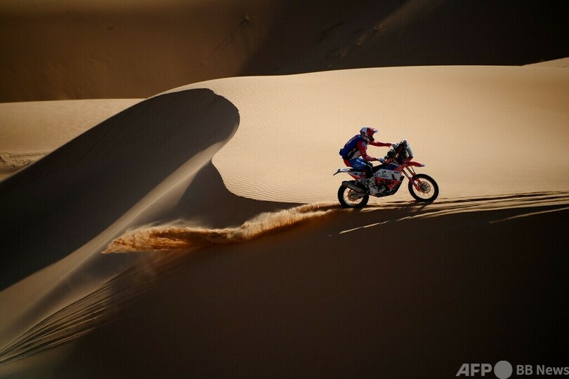 【今日のダカールラリー】ローブが総合で差縮める エクストロームが区間V