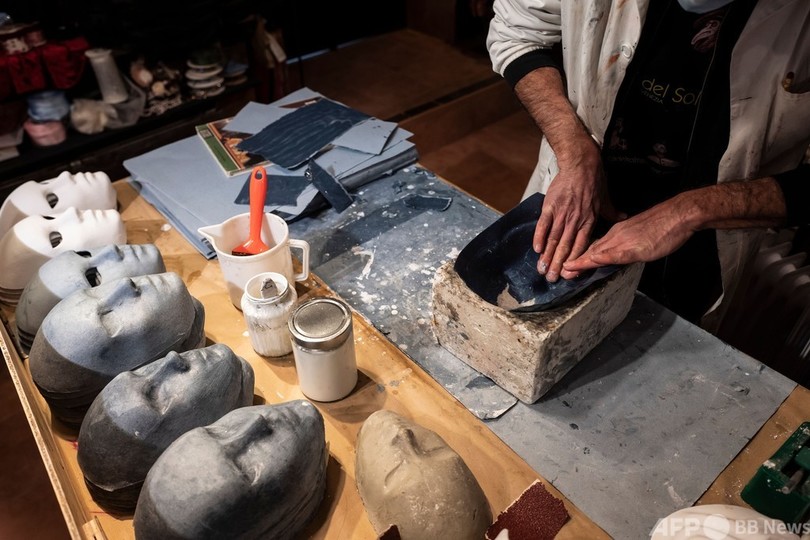 伊ベネチア伝統のカーニバル、観光客なし「超現実的」な静けさ