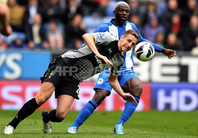 トッテナム、ウィガンと引き分ける
