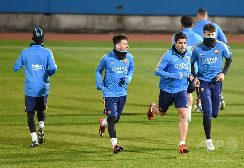 バルサが来日後初練習、クラブW杯