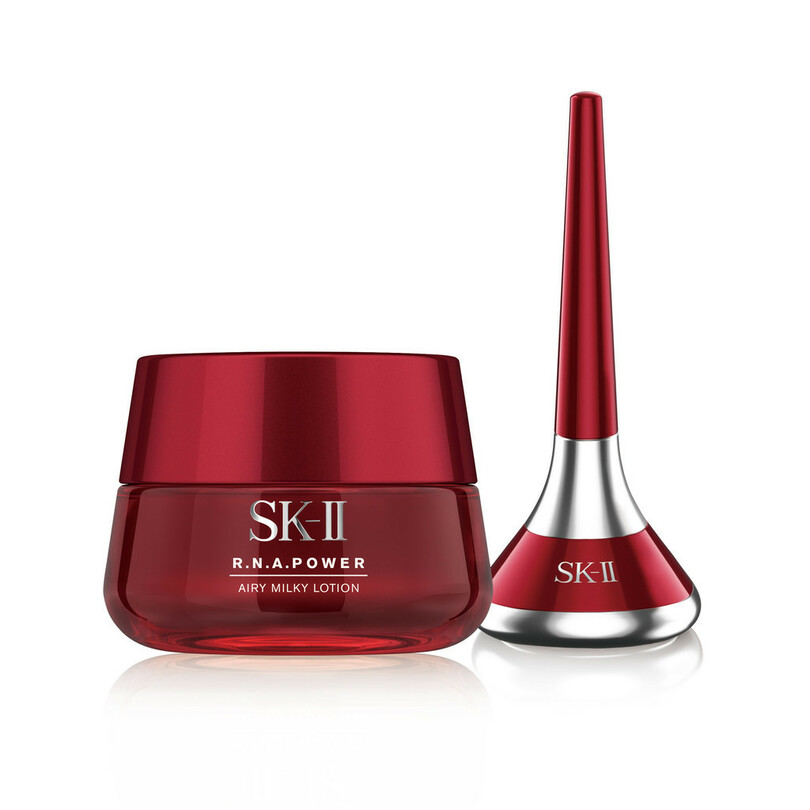 エアリーな使用感！「SK-II」新美容乳液＆アプリケーターに注目