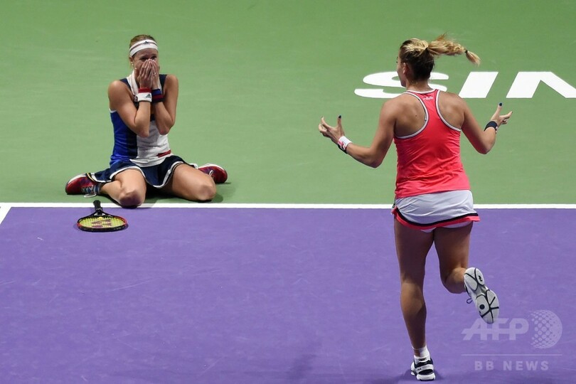 ウォズニアッキがWTAツアー選手権初V、ジンクス破り「本当に格別」