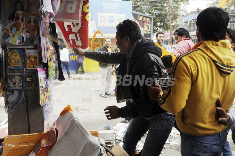 バレンタインを祝うなど許さん！ヒンズー教強硬派が猛抗議