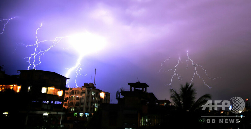 気候変動で落雷増加、10日間で147人死亡 インド