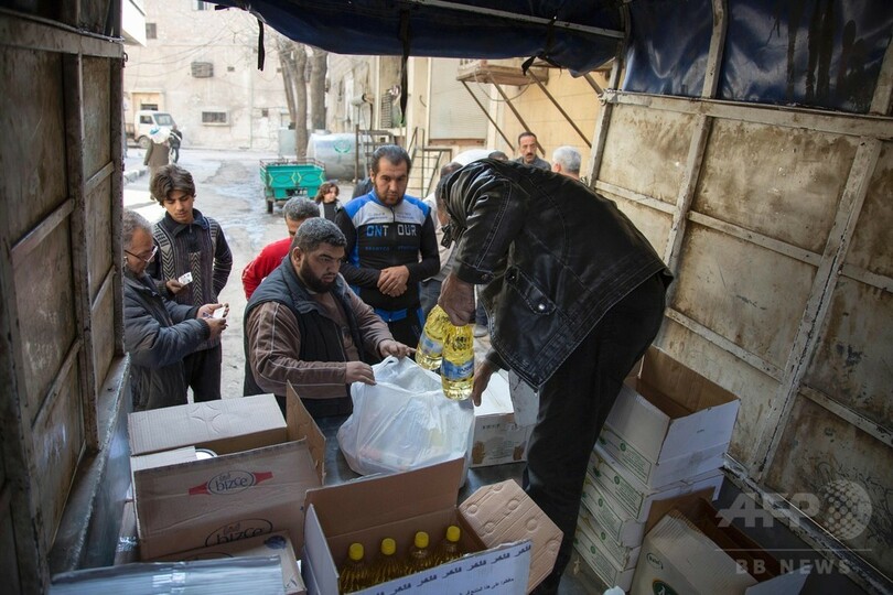 シリアで病院などに空爆、35人死亡 大統領「トランプ氏は味方にも」