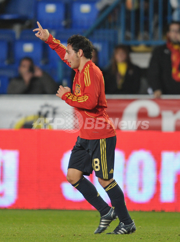 スペインがチリに快勝し無敗記録を28に伸ばす