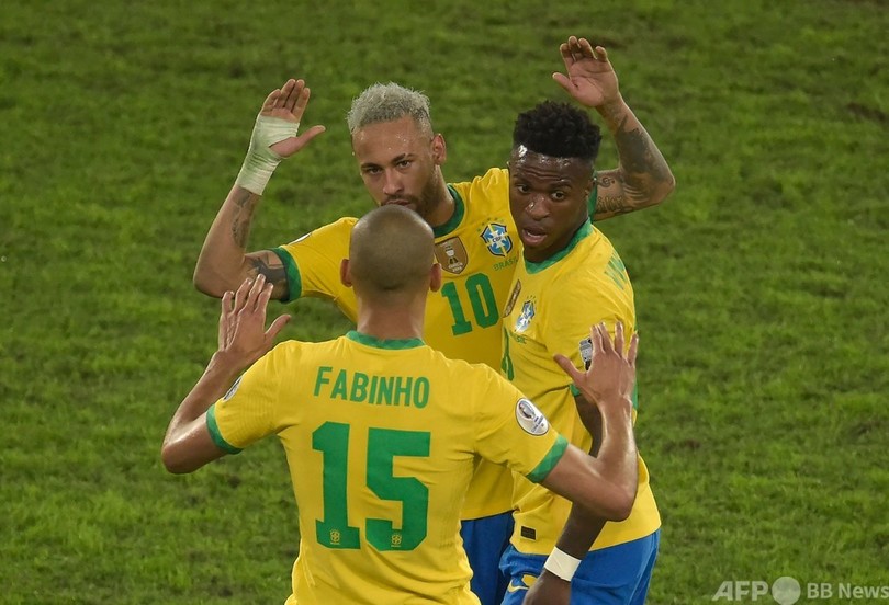 ブラジルがペルー下しコパ・アメリカ決勝進出 パケタ決勝点