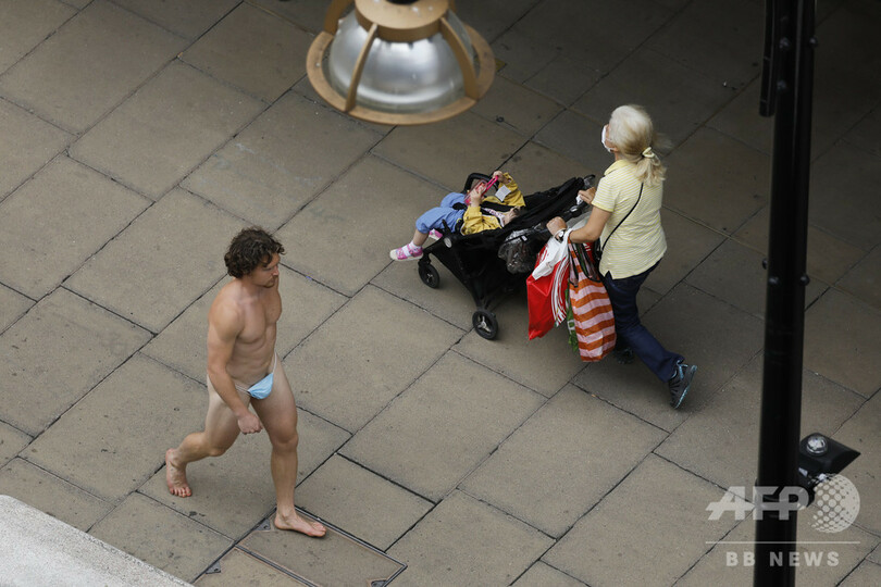 【今日の1枚】マスク着用、そこじゃない…