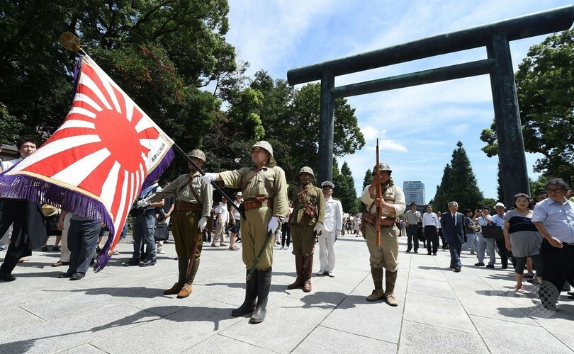 終戦記念日、靖国神社に3閣僚参拝 安倍首相は玉串料奉納