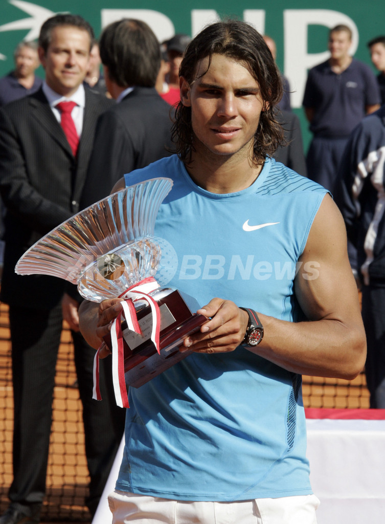ナダル フェデラーを下しモンテカルロ4連覇