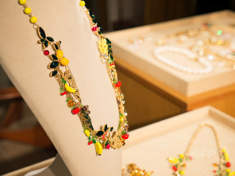 「ミュベール」と連動、ジュエリーブランド「グランマティック」15年春夏新作