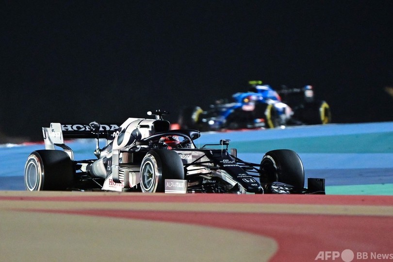 角田、F1デビュー戦は喜び半分 アロンソ超えにはうれしさ爆発