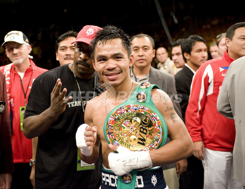 パッキャオ ディアス下し新王者に