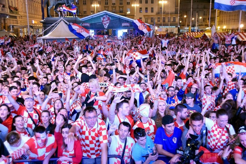 クロアチアが「奇跡」のW杯決勝進出、史上初の快挙に国内大熱狂