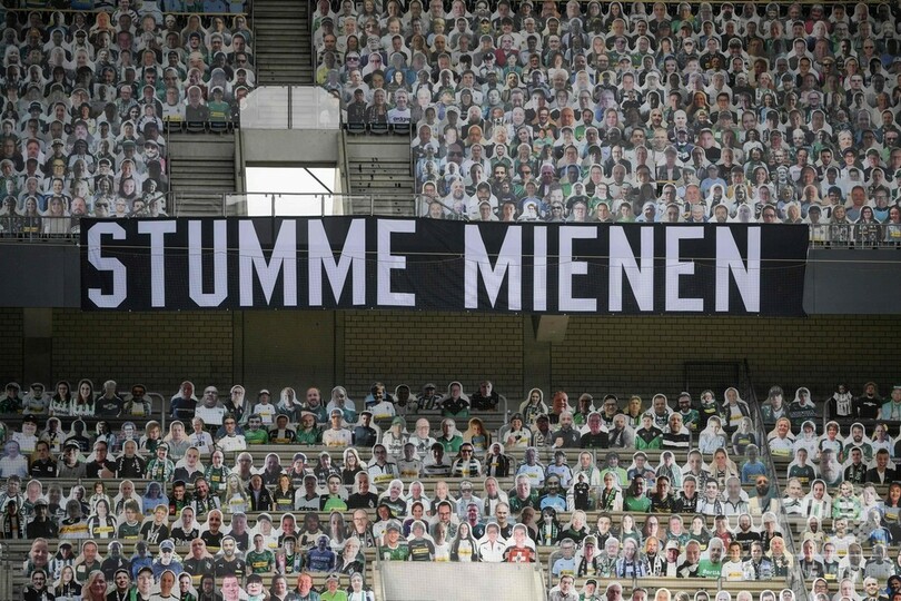 客席に1万3000人の「厚紙ファン」登場 独サッカーの無観客対策