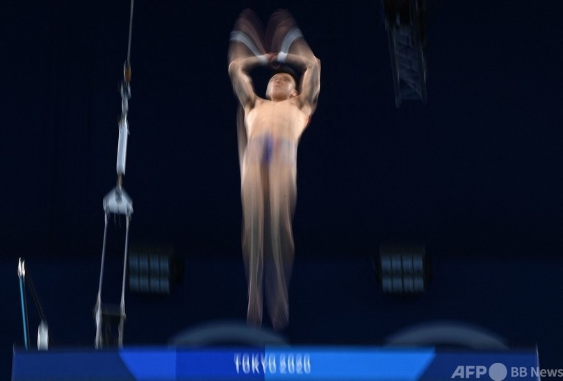曹が男子10m高飛び込みで金 中国勢が8種目中7種目制す 五輪