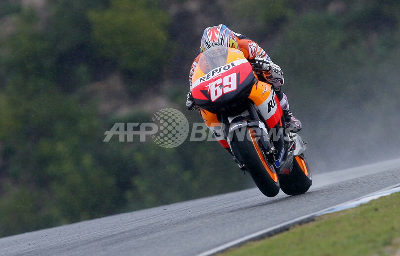 ストーナー ヘレステスト2日目でトップタイム