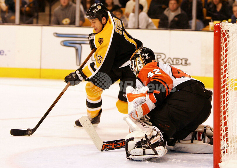 ＜06-07NHL＞ブルーインズ 大敗を喫したフライヤーズに雪辱を果たす - 米国