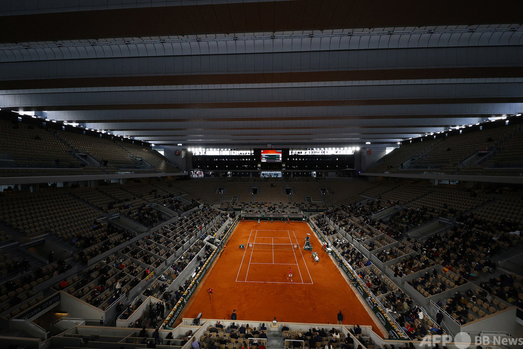 全仏OP、1コートの観客最大1000人で開幕へ 写真1枚 国際ニュース:AFPBB News