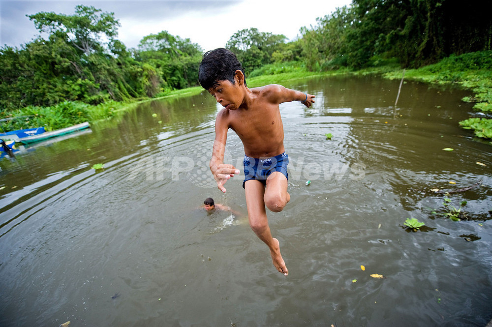 ニカラグア最大のコシボルカ湖 子どもや動物たちの遊び場 写真5枚 国際ニュース Afpbb News