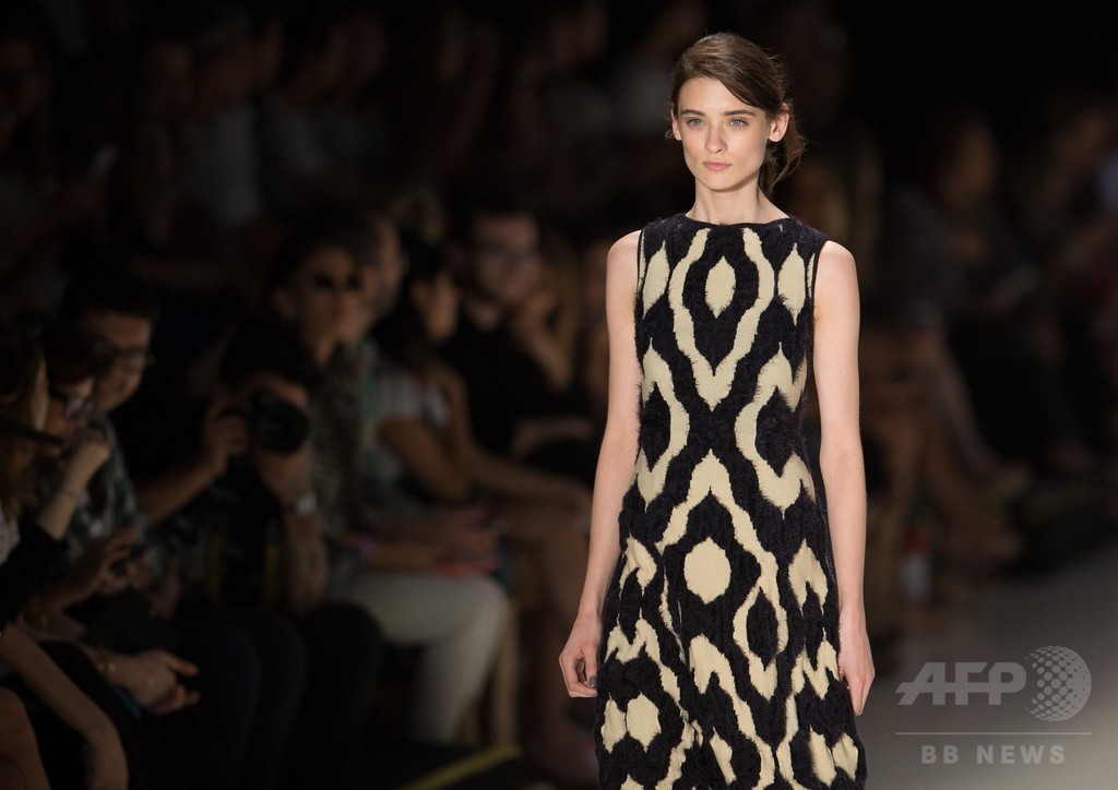 ドナテラ・ヴェルサーチもコレクション発表、「サンパウロ・ファッション・ウィーク」開催