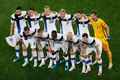 サッカー欧州選手権、グループB、フィンランド対ベルギー。試合前の写真撮影に臨むフィンランドの選手（2021年6月21日撮影）。(c)ANTON VAGANOV / POOL / AFP