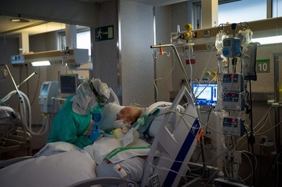 スペインの新型コロナ死者数「実際より数千人少ない可能性」