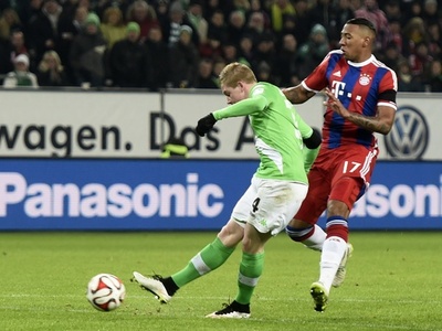 バイエルンがボルフスブルクに完敗、ブンデスリーガ後半戦再開