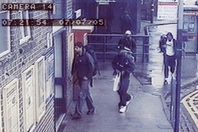 ロンドン同時テロ裁判、自爆犯が娘に別れを告げるビデオを公開