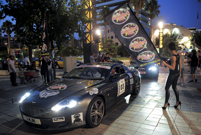 映画『キャノンボール』が現実に？富豪50人がスポーツカーで欧州横断