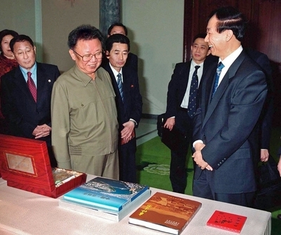 金総書記誕生日、北朝鮮は祝賀ムード一色